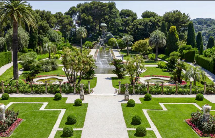 Le jardin à la française : l’élégance au cœur de votre espace extérieur